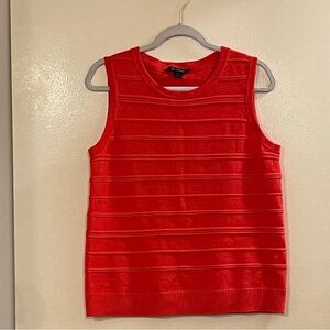 ST. JOHN Knit Wool Sweater Vest Sleeveless Top